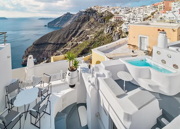 Trieris Villa & Suites
